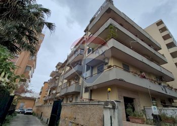 Edificio all\'aperto - Bilocale fondo trapani 17b, Palermo - foto 2