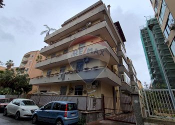 Edificio all\'aperto - Bilocale fondo trapani 17b, Palermo - foto 3