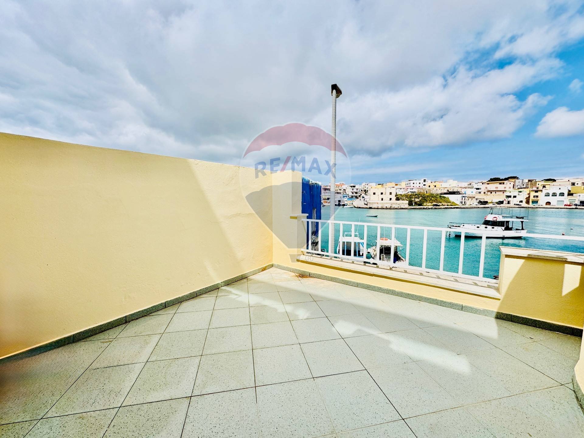 Terrazza - Bilocale Lungomare luigi rizzo
 
217, Lampedusa e Linosa - foto 3