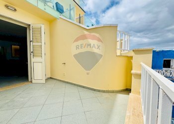 Terrazza - Bilocale Lungomare luigi rizzo
 
217, Lampedusa e Linosa - foto 7