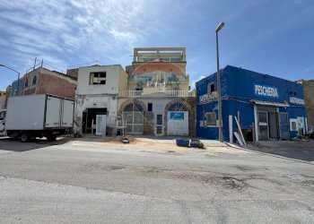 Edificio all\'aperto - Bilocale Lungomare luigi rizzo
 
217, Lampedusa e Linosa - foto 25