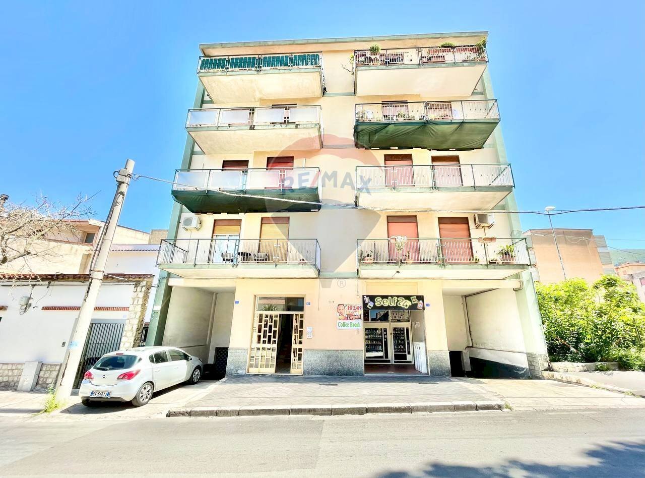 Edificio all\'aperto - Three-room apartment Corso Italia
 
63, Carini - photo 2
