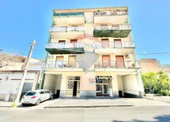 Edificio all\'aperto - Three-room apartment Corso Italia
 
63, Carini - photo 2