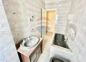 Bagno - Three-room apartment Corso Italia
 
63, Carini - photo 18