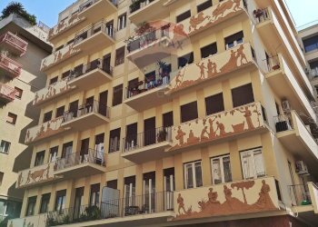 Edificio all\'aperto - Attico Via Mariano Stabile
 
118b, Palermo - foto 2