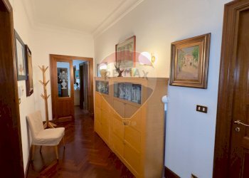 Hall / corridoio - Attico Via Mariano Stabile
 
118b, Palermo - foto 15