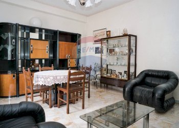 Sala da pranzo - Appartamento Via San Pietro
 
29, Enna - foto 7