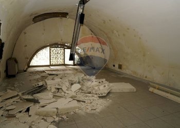 Stanza vuota - Locale Commerciale Corso Sicilia
 
1, Enna - foto 9