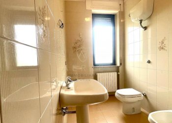 Foto 27 - Independent house via Ugo Foscolo
 
31, Moscufo - photo 27