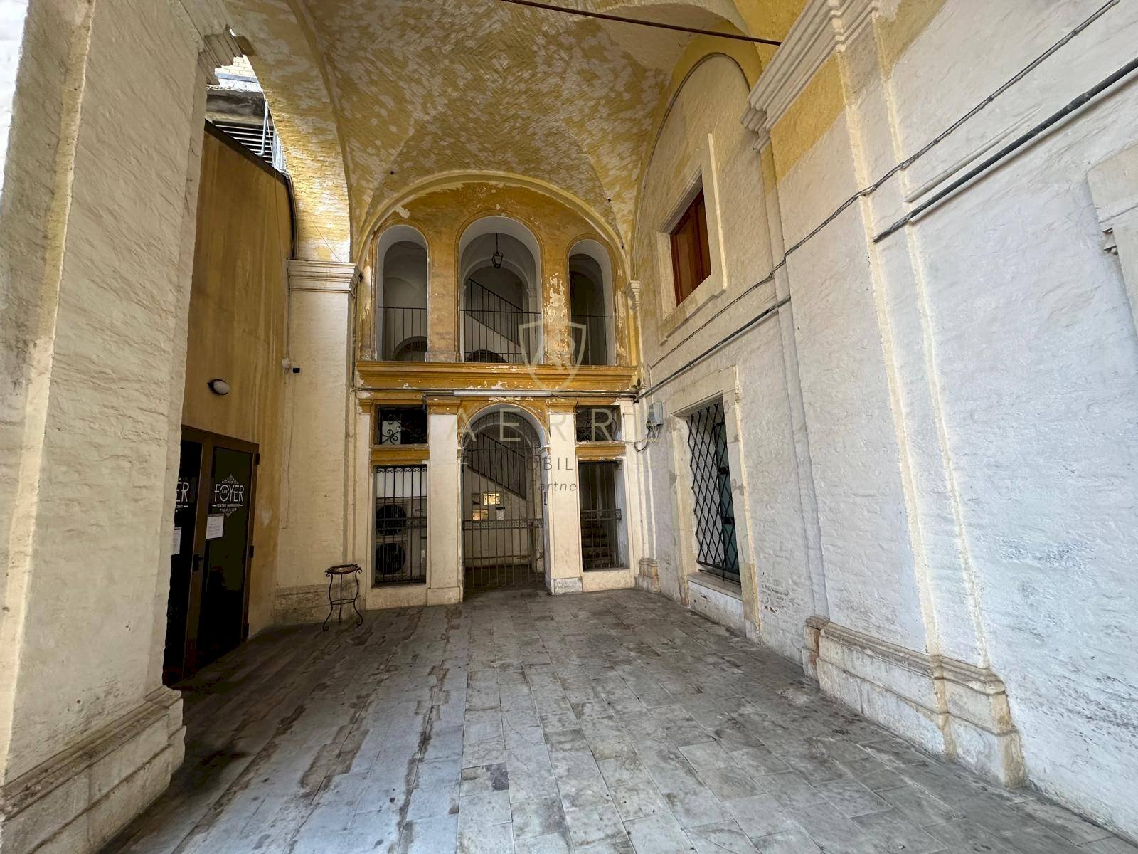 Foto 1 - Office Via Cesare De Lollis
 
10, Chieti - photo 1