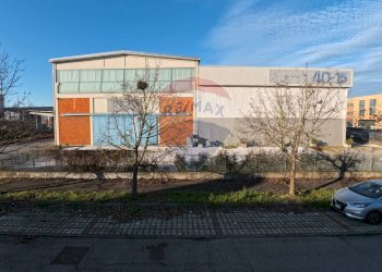 Edificio all\'aperto - Capannone Via Enrico Fermi
 
5, Fontevivo - foto 10