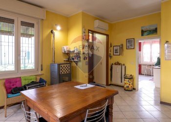 Sala da pranzo - Casa semi indipendente Strada Cornazzano
 
136, Parma - foto 9