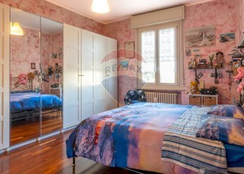 Camera / camera da letto - Casa semi indipendente Strada Cornazzano
 
136, Parma - foto 14