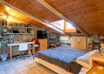 Camera / camera da letto - Casa semi indipendente Strada Cornazzano
 
136, Parma - foto 23