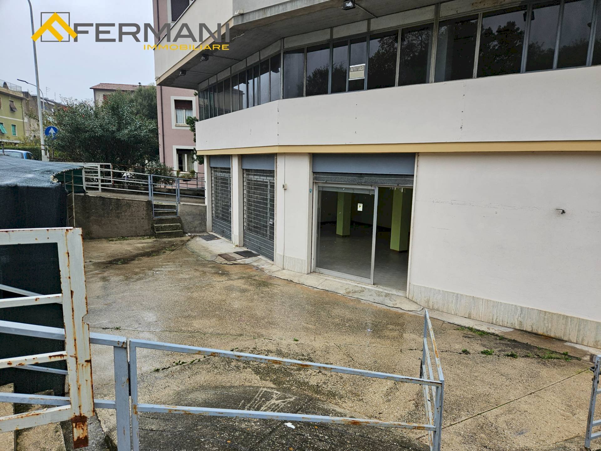 Foto 2 - Commercial Premises Ascoli Piceno - photo 2