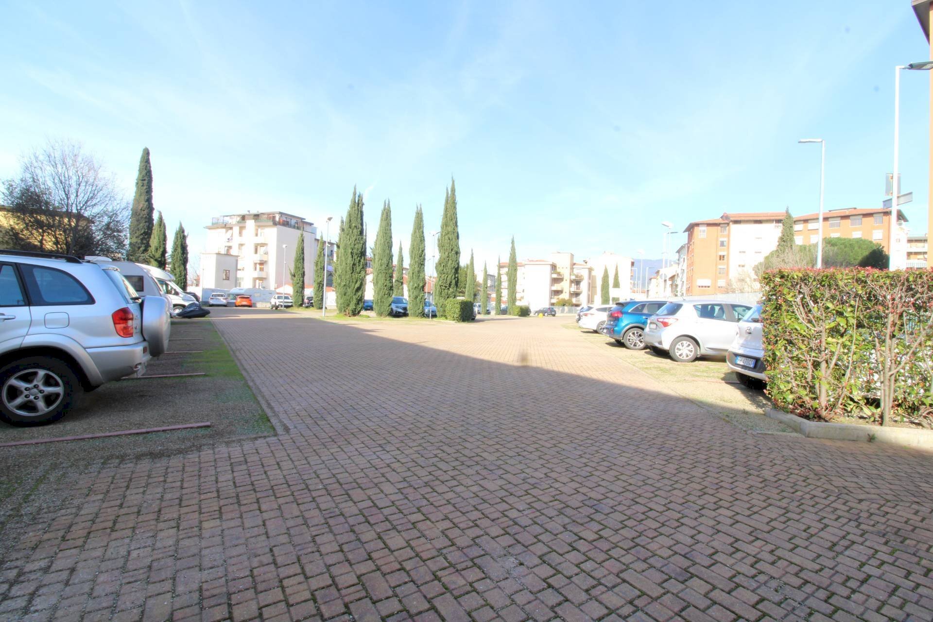 Foto 1 - Box via Leopoldo Pellas
 
17, Firenze - foto 1