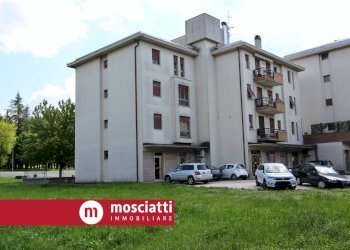 Foto 1 - Locale Commerciale Via A. De Gasperi
86, Matelica - foto 1