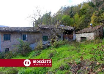 Foto 1 - Rustico Via Harrar
 
46, Camerino - foto 1