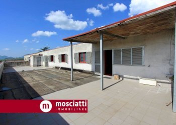 terrazzo - Attico Alessandro Manzoni, Matelica - foto 1