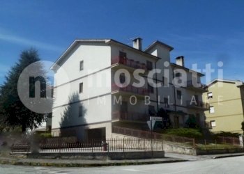 vista - Appartamento Guido Rossa
 
2, Esanatoglia - foto 1