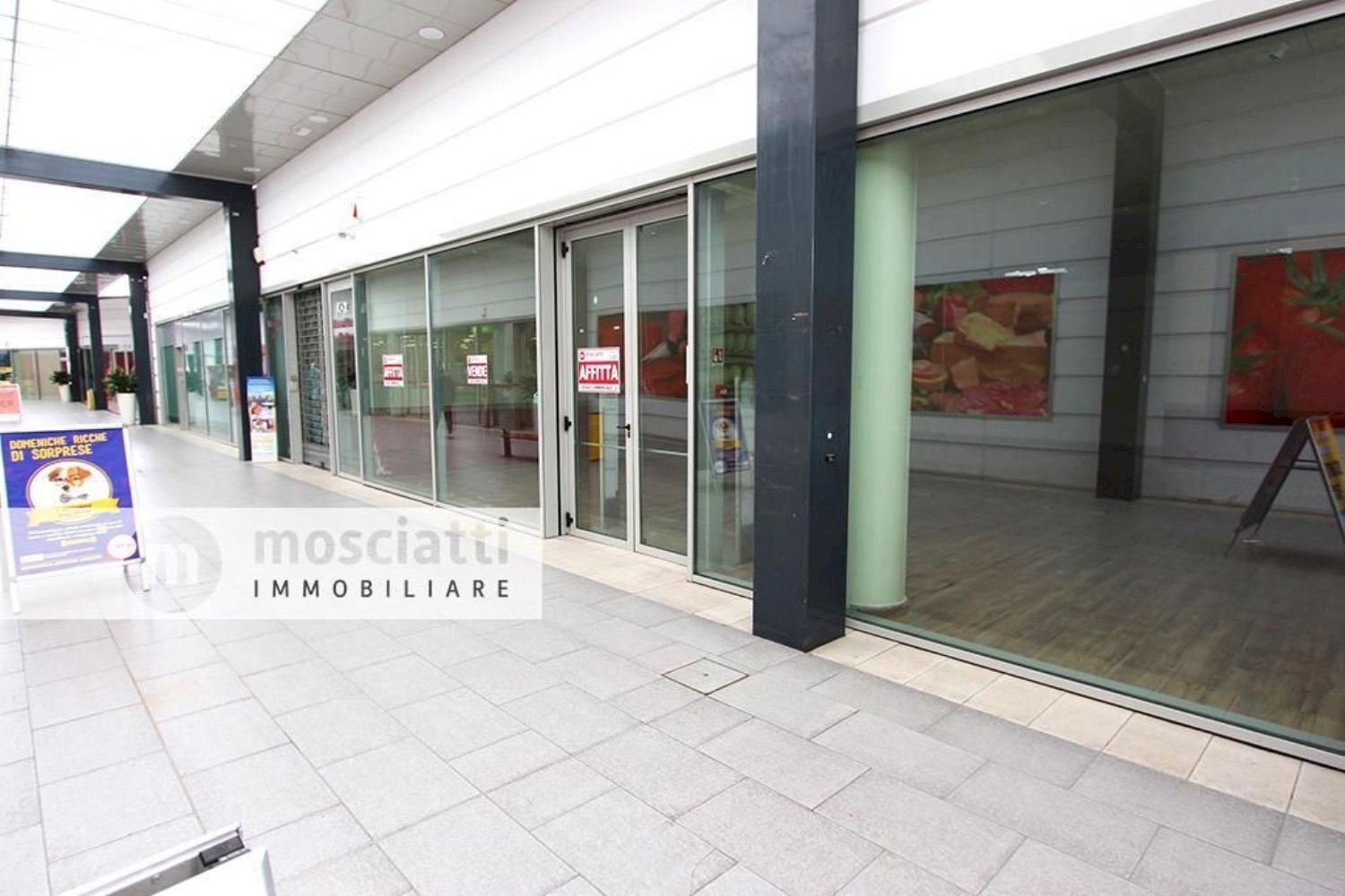 Foto 1 - Commercial Premises Statale Muccese Nord, Matelica - photo 1