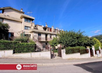 vista - Appartamento Gabriele d'Annunzio, Castelraimondo - foto 2