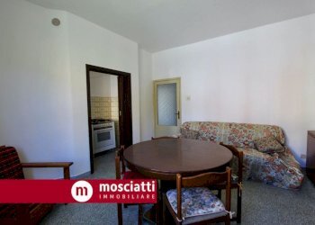 soggiorno - Appartamento Via Chiara Brugnola, Esanatoglia - foto 5