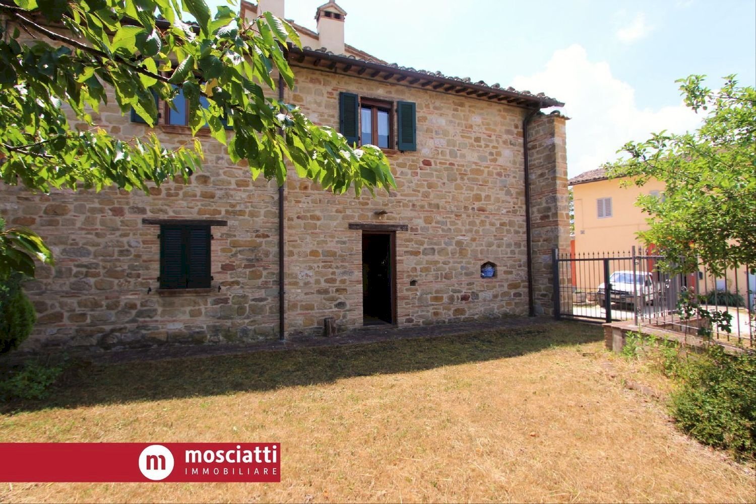 facciata - Villa della Guardia, Castelraimondo - foto 3