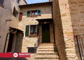 facciata - Villa della Guardia, Castelraimondo - foto 1