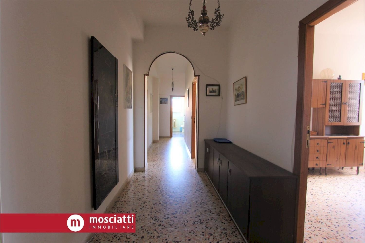 corridoio - Three-room apartment Diotallevi di Angeluccio, Esanatoglia - photo 3