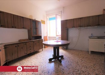 cucina - Appartamento Diotallevi di Angeluccio, Esanatoglia - foto 4