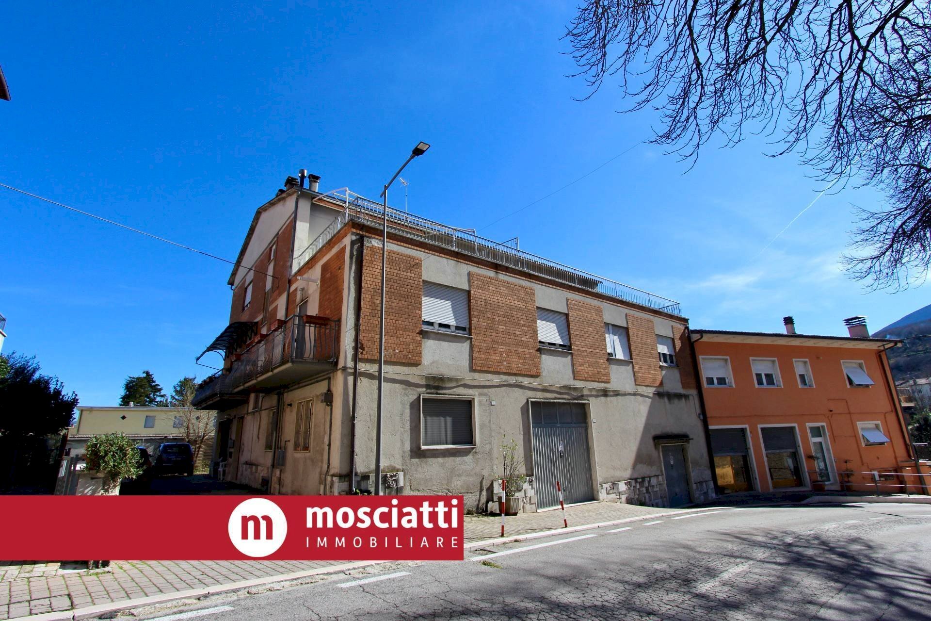 Foto 2 - Three-room apartment Via Sfercia, Esanatoglia - photo 2