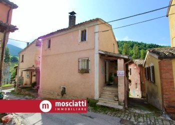 Foto 2 - Independent house Braccano, Matelica - photo 2