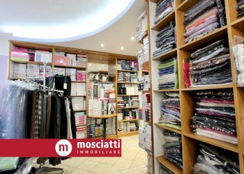 Foto 4 - Locale Commerciale Viale Martiri della Libertà, Matelica - foto 4