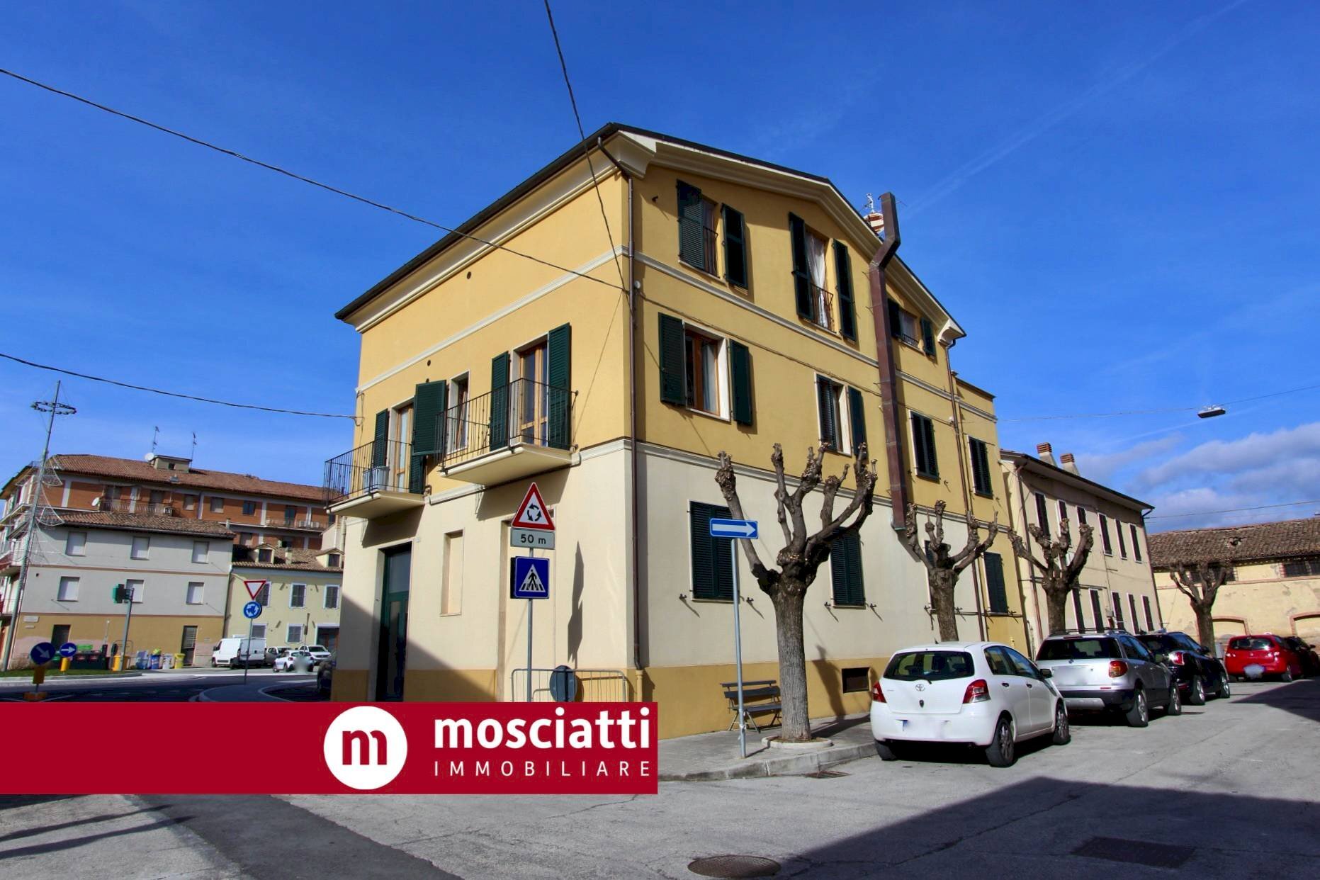 Foto 2 - Casa indipendente Piazza XXIV Maggio, Castelraimondo - foto 2