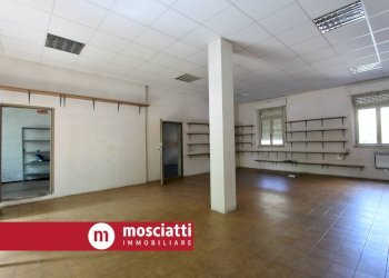 Foto 3 - Locale Commerciale Via Michelangelo, Matelica - foto 3