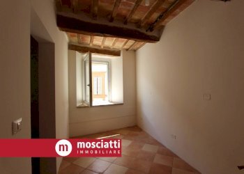 Foto 3 - Independent house Piazza Garibaldi
 
14, Esanatoglia - photo 3