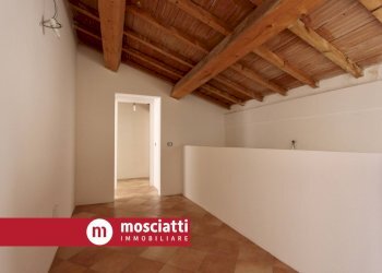 Foto 6 - Independent house Piazza Garibaldi
 
14, Esanatoglia - photo 6