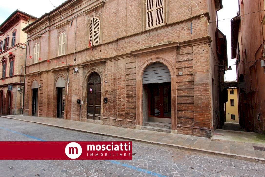 Foto 1 - Commercial Premises Corso Vittorio Emanuele
 
35, Matelica - photo 1