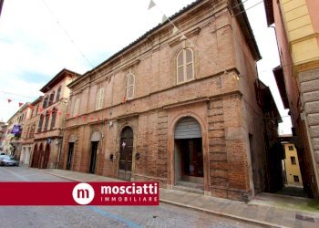 Foto 2 - Locale Commerciale Corso Vittorio Emanuele
41, Matelica - foto 2