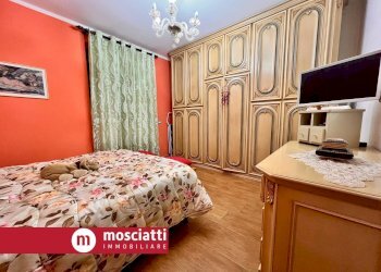 Foto 8 - Stabile - Palazzo Frazione Collina
 
77, Castelraimondo - foto 8