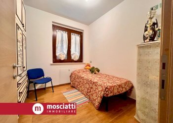 Foto 9 - Stabile - Palazzo Frazione Collina
 
77, Castelraimondo - foto 9