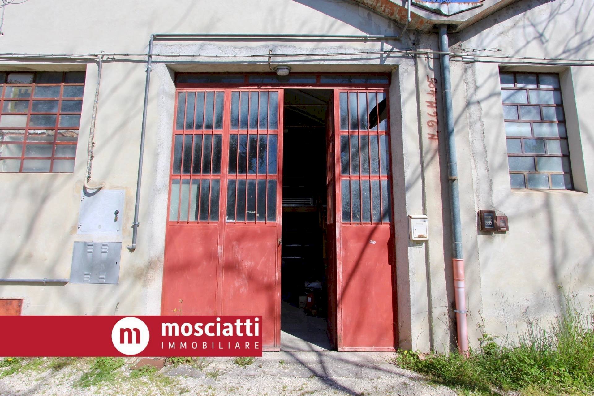 Foto 2 - Capannone Via Fratelli Acciaccaferri, San Severino Marche - foto 2