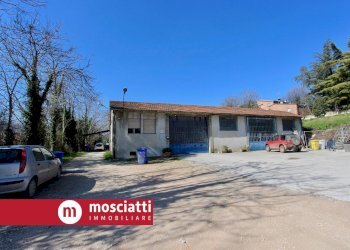 Foto 3 - Capannone Via Fratelli Acciaccaferri, San Severino Marche - foto 3