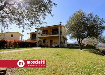 Foto 1 - Villa Località Montagnano
 
22, Camerino - foto 1