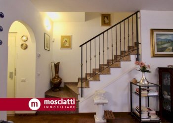 Foto 11 - Villa Località Montagnano
 
22, Camerino - foto 11