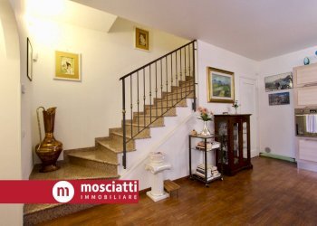 Foto 12 - Villa Località Montagnano
 
22, Camerino - foto 12