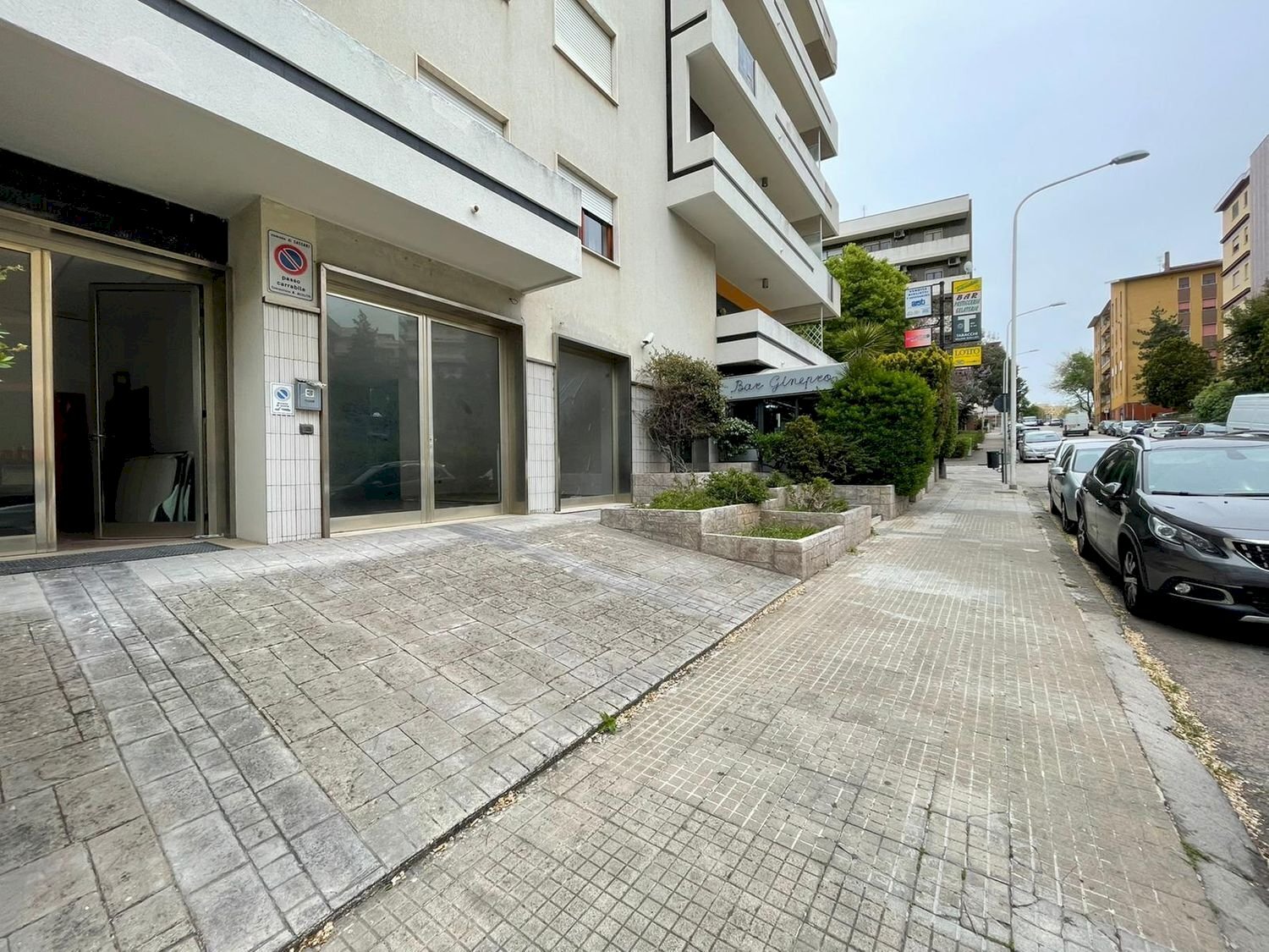 facciata - Locale Commerciale Londra
 
5, Sassari - foto 3