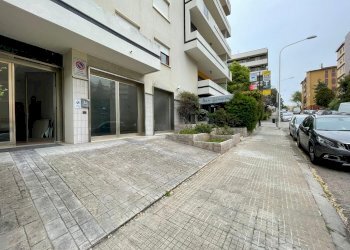 facciata - Locale Commerciale Londra
5, Sassari - foto 3