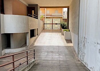 portone - Box Belgrado
 
3, Cagliari - foto 6